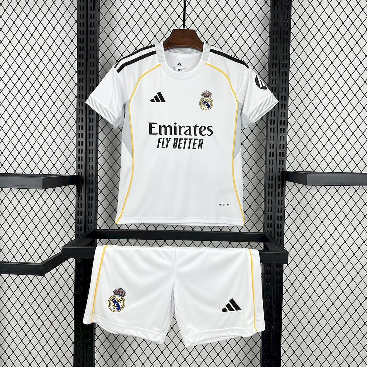 Conjunto Infantil Real Madrid home branco 2025/26