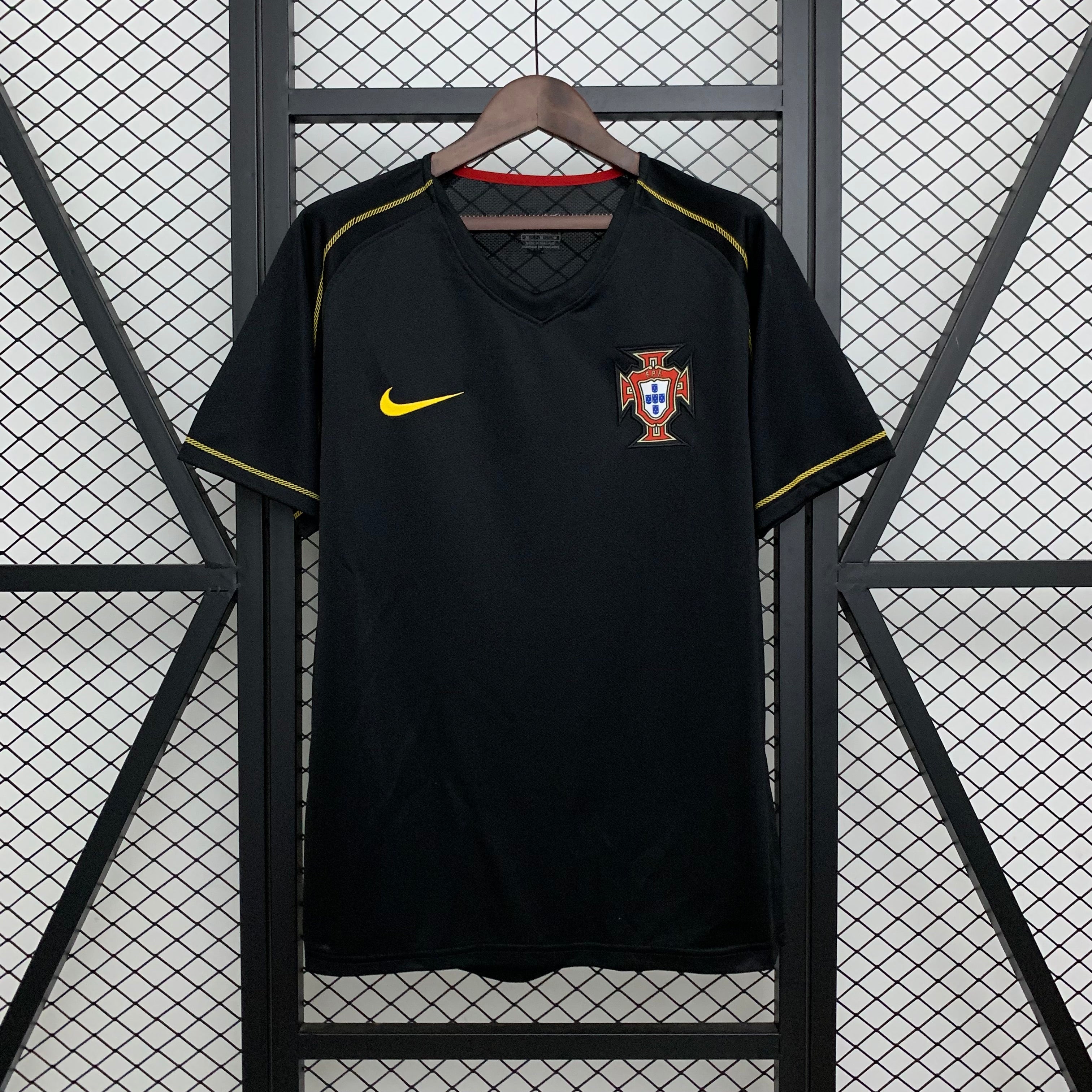 Camisola Portugal Retro away 2006/07
