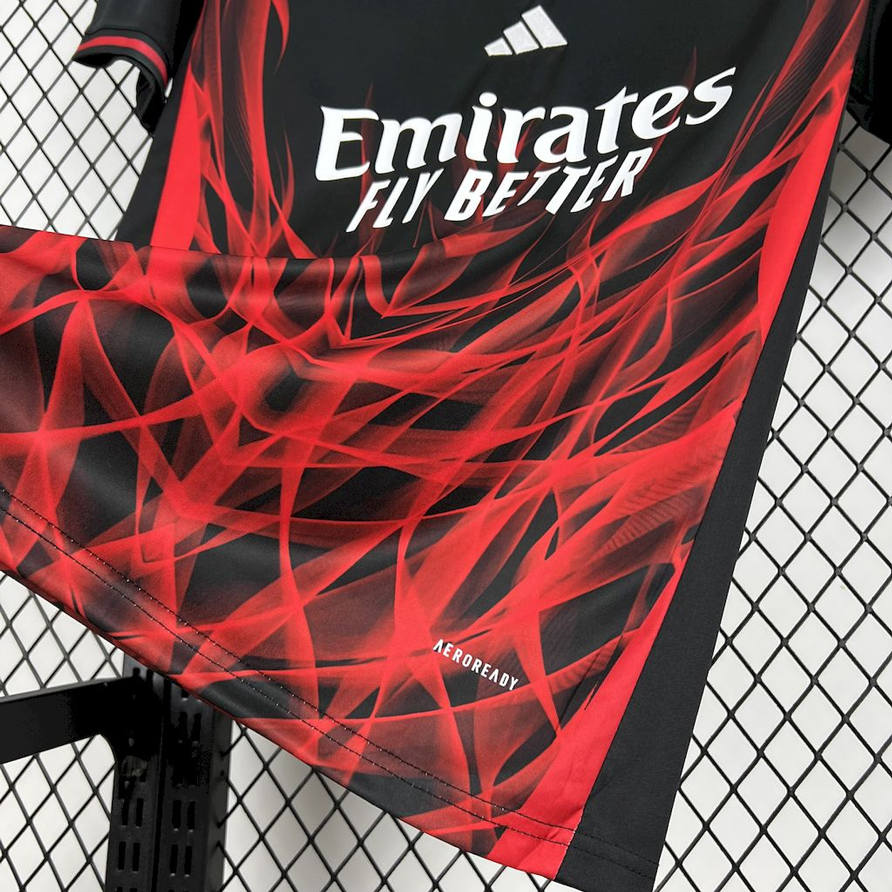 Camisola concept vermelha e preta 2025/26 - LANÇAMENTO