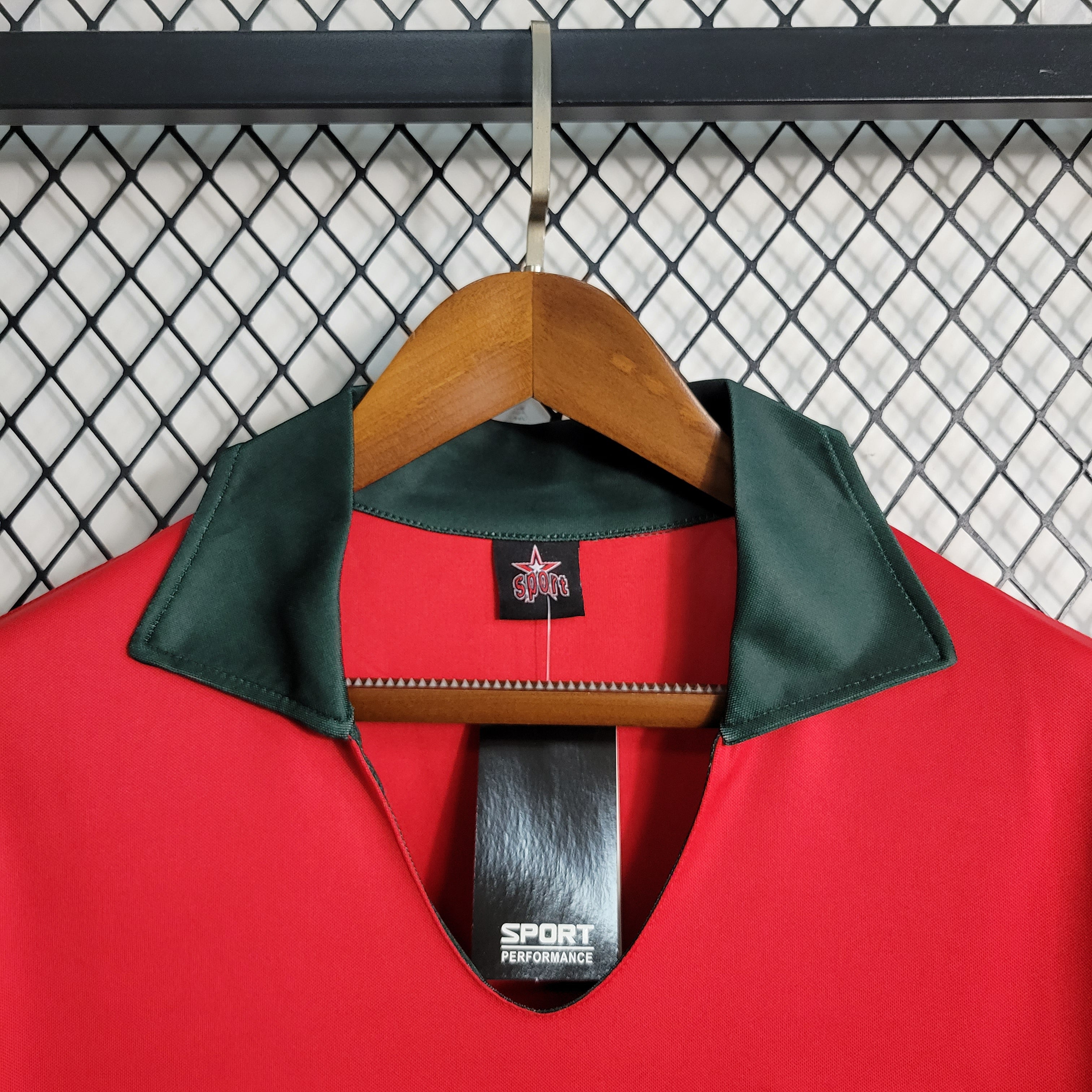 Camisola Portugal Retro vermelha 1972