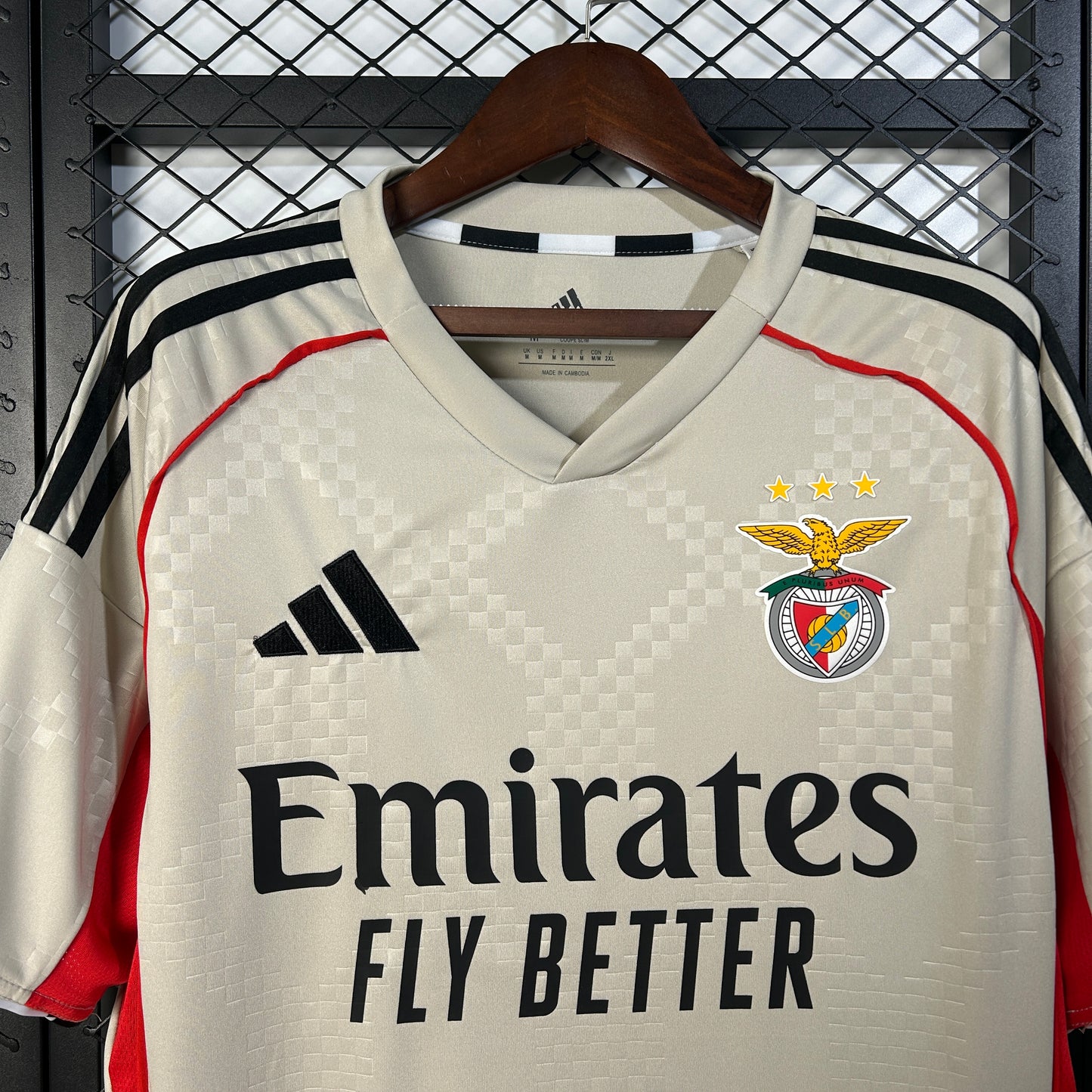 Camisola alternativa bege 2025/26