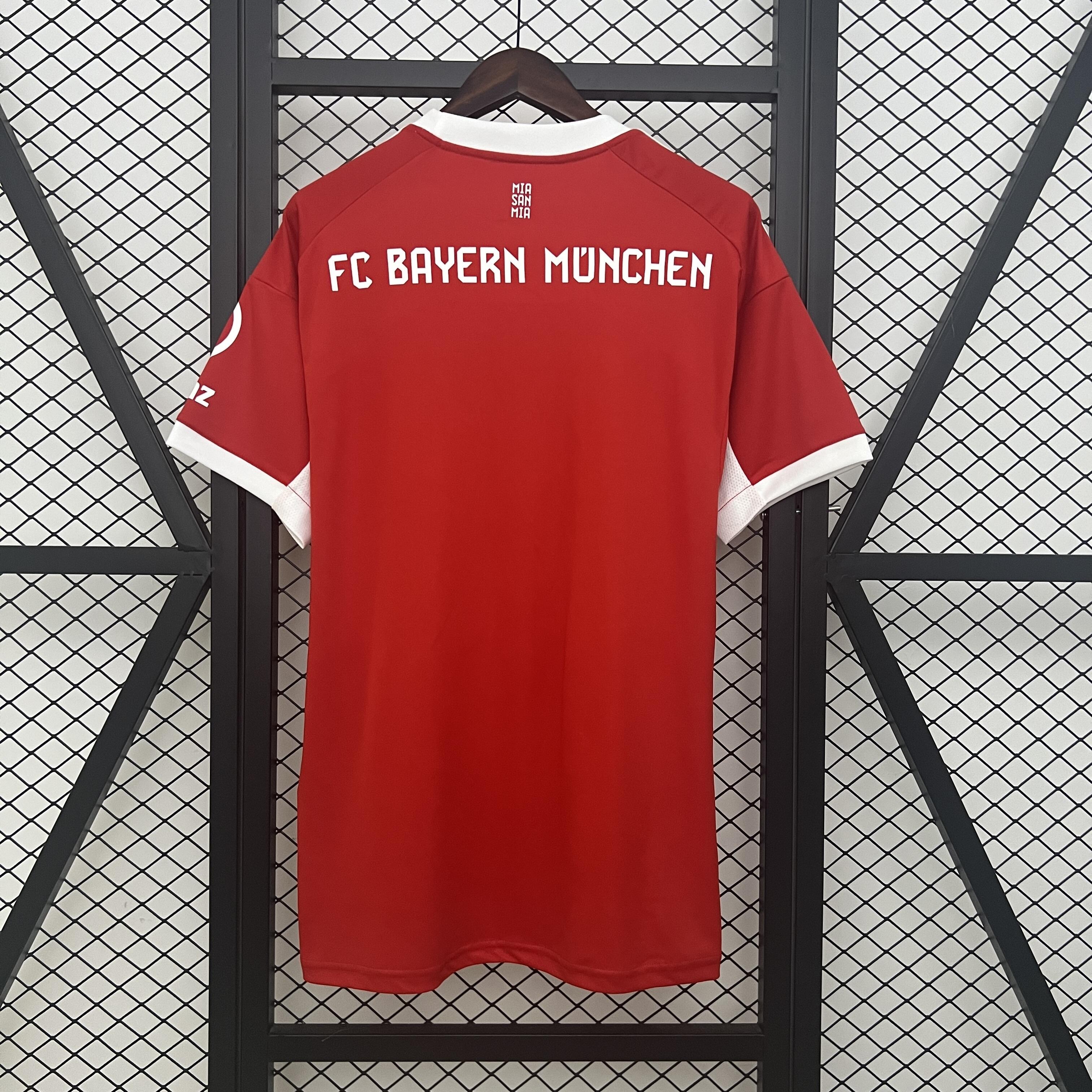 Camisola Bayern Munich home 2025/26