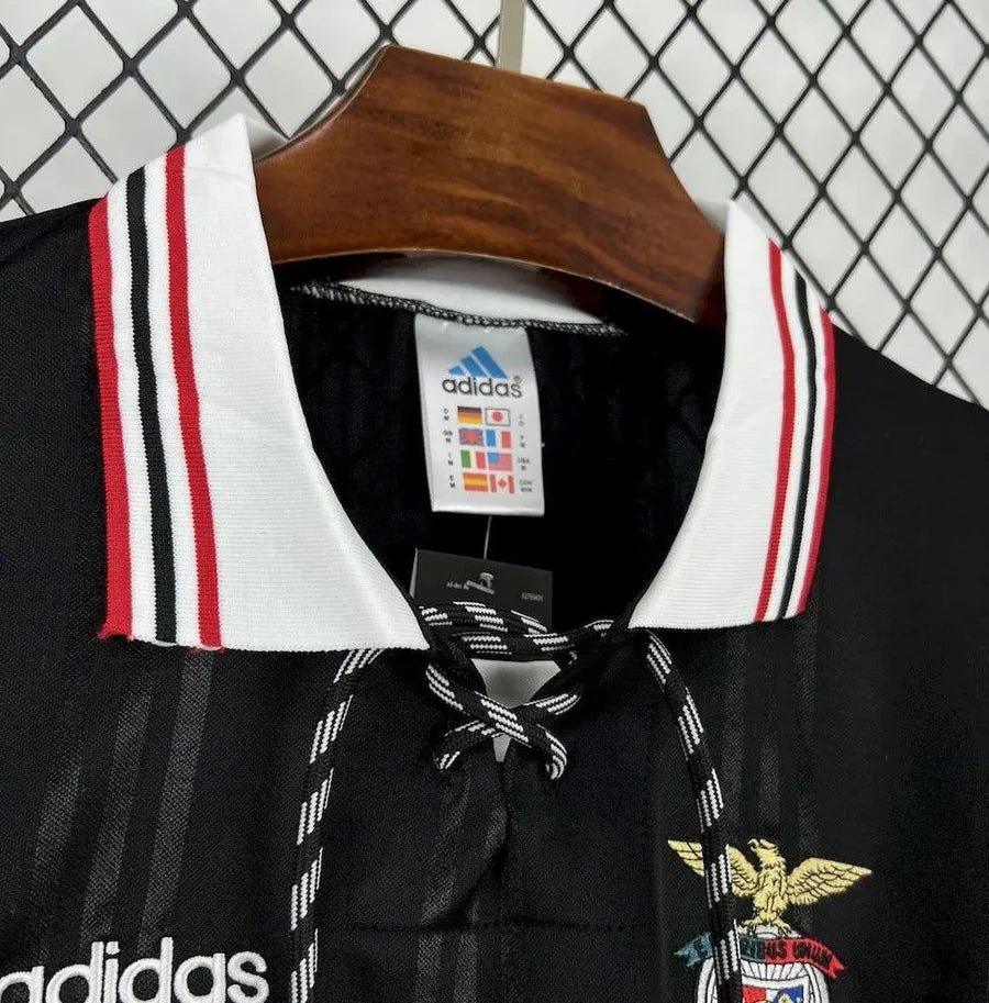 Camisola retro preta alternativa 1997/98