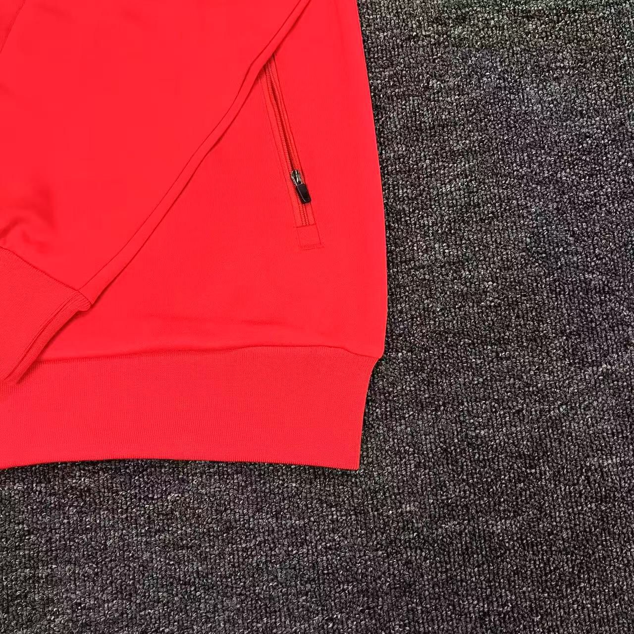 Conjunto blusa e calças S L B x Originals 2025/26 fecho completo