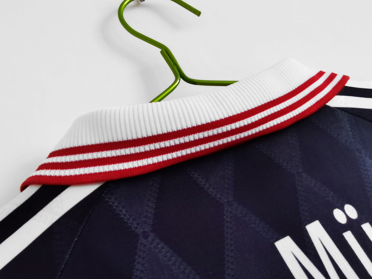 1997/1999 Bayern Munchen home kit