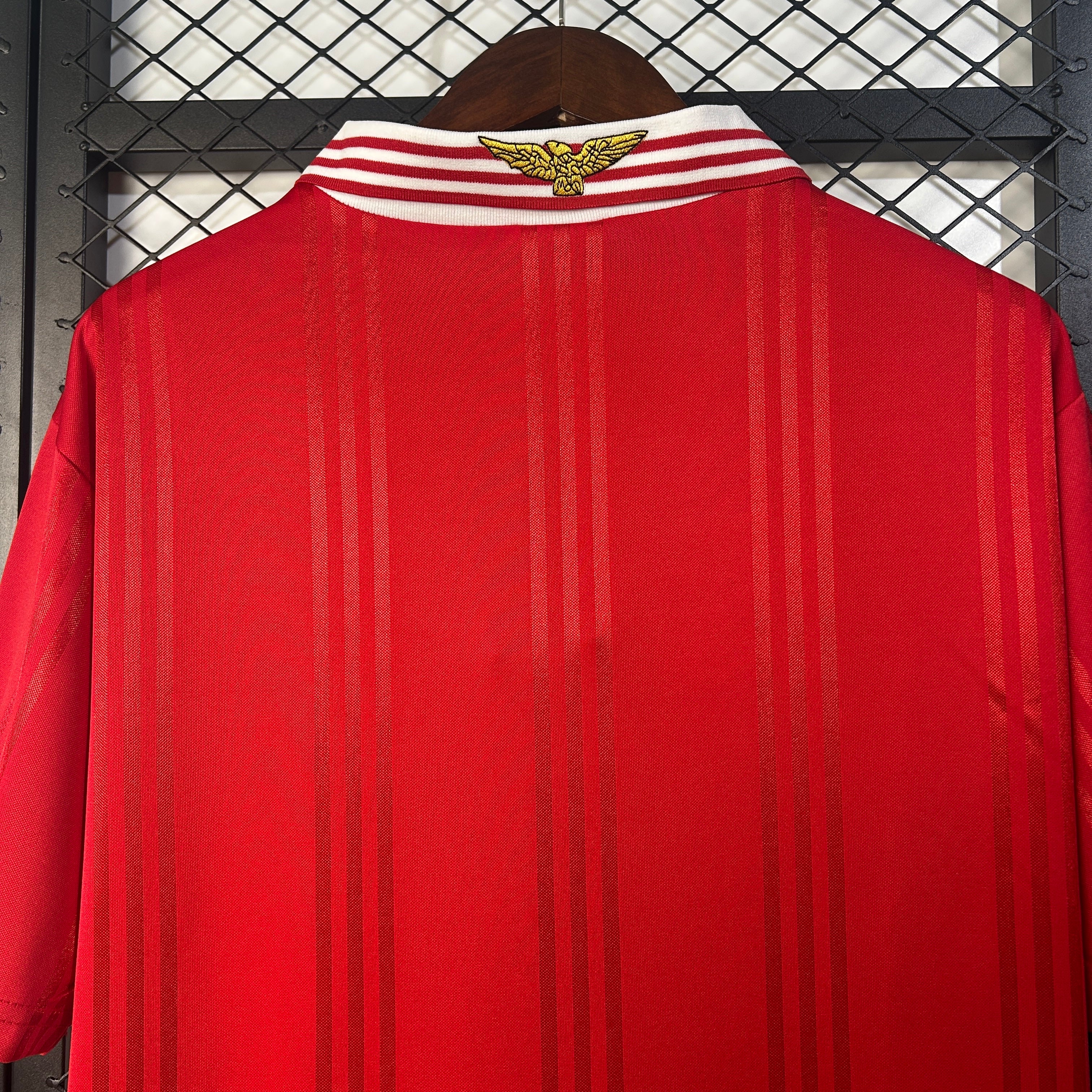 Camisola retro vermelha principal 1997/98