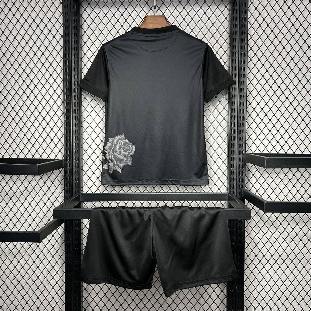 Conjunto Infantil Real Madrid Y3 Rose Edição Preta 2024/25