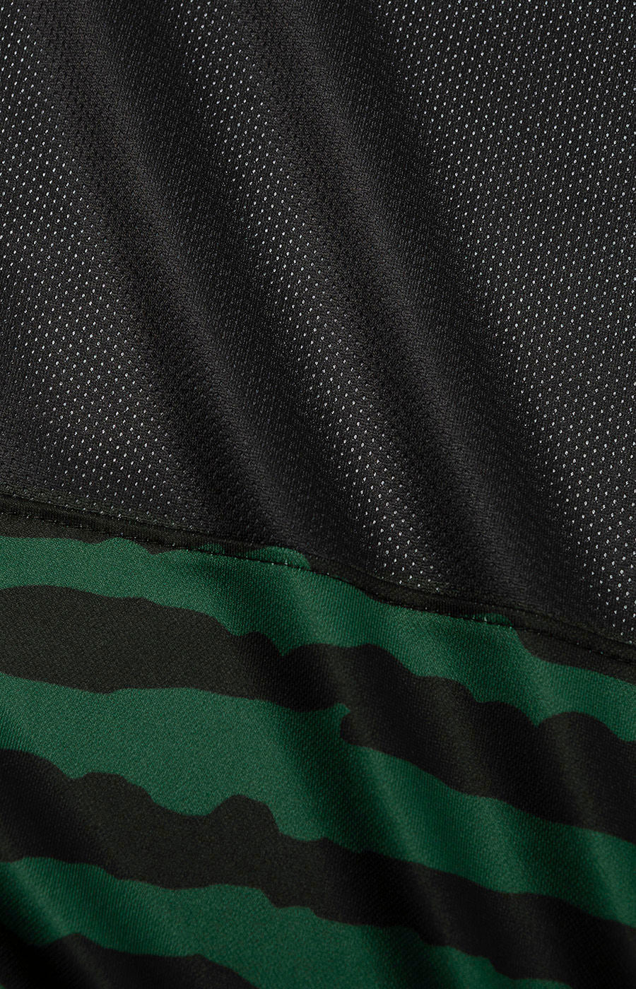 Camisola CHRISTIMAS KIT 2025/26 verde e preto - PRÉ VENDA [11 a 22 dias úteis pós compra]