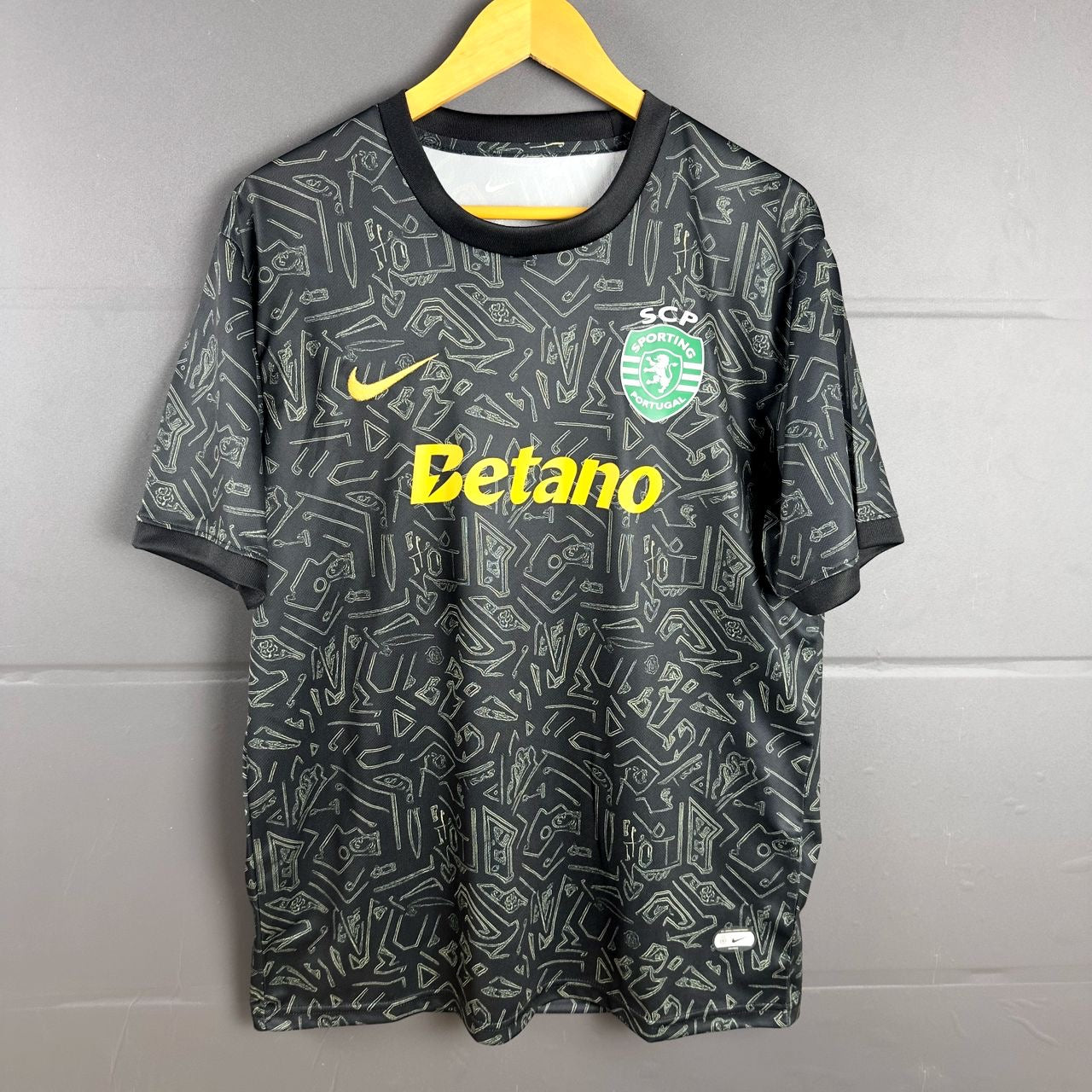 Camisola concept preta 2025/26