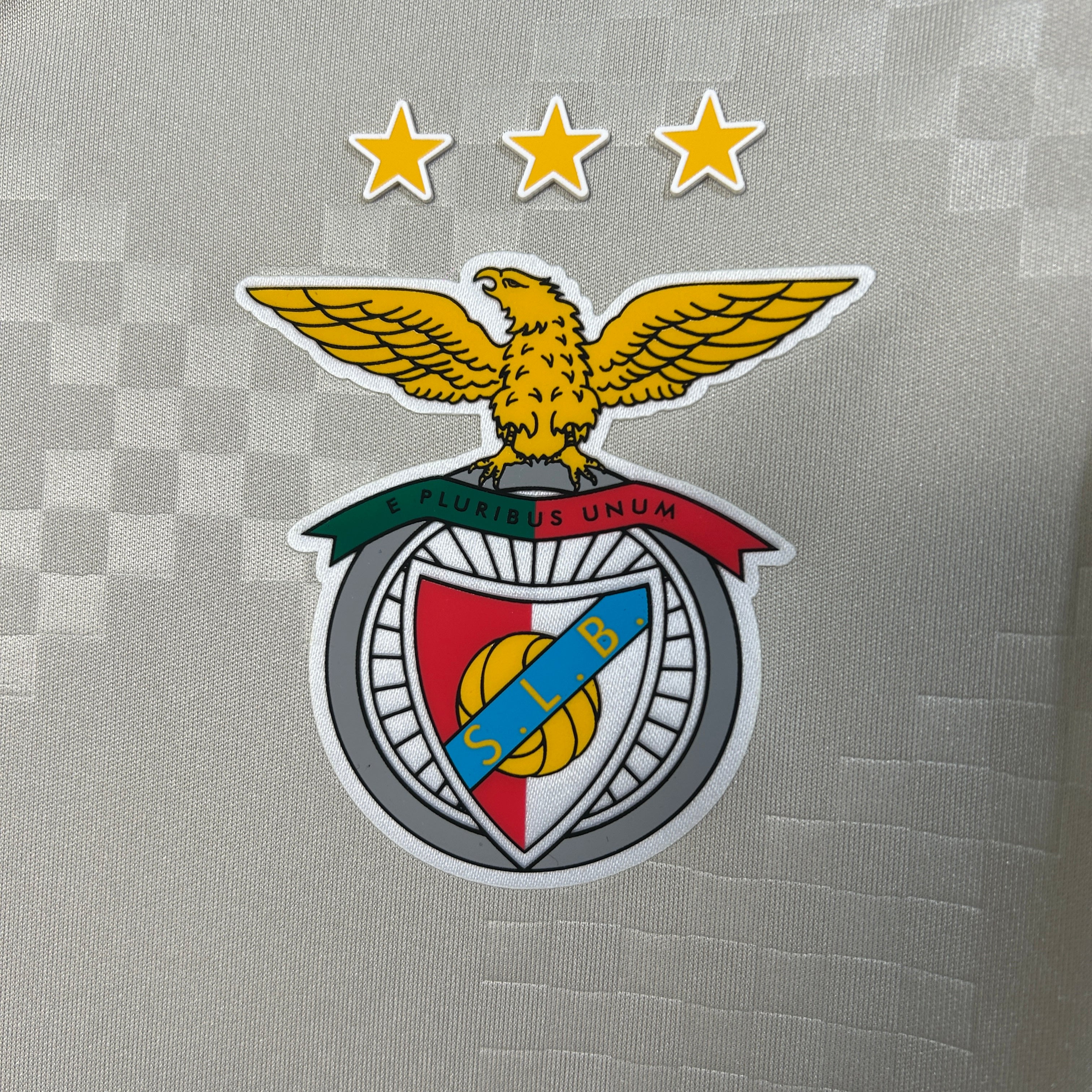 Camisola alternativa bege 2025/26