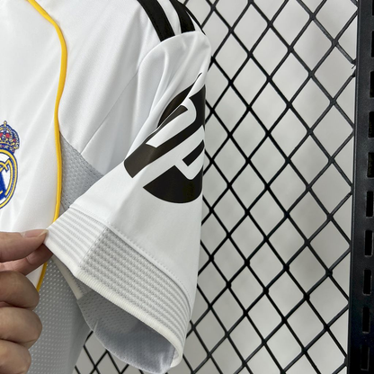 Camisola Real Madrid branca Home 2025/26