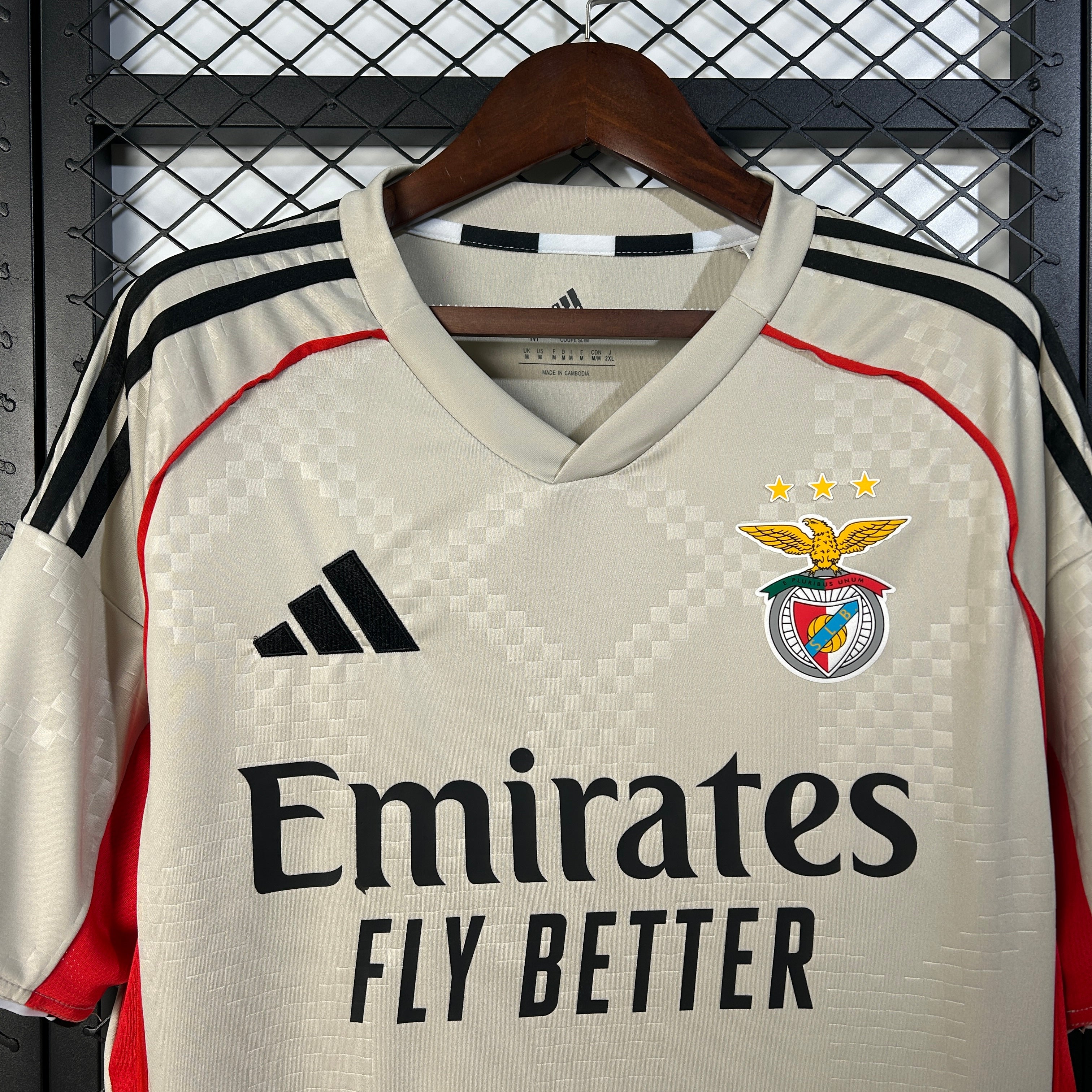 Camisola alternativa bege 2025/26