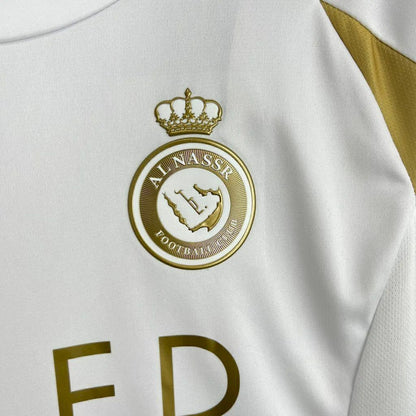 Conjunto infantil Al Nassr branco e dourado 24/25