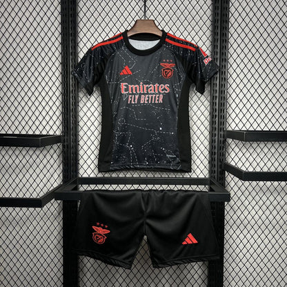 Conjunto infantil alternativo 2024/25 preto