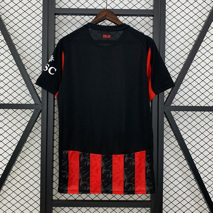 Camisola Milan principal 2025/26