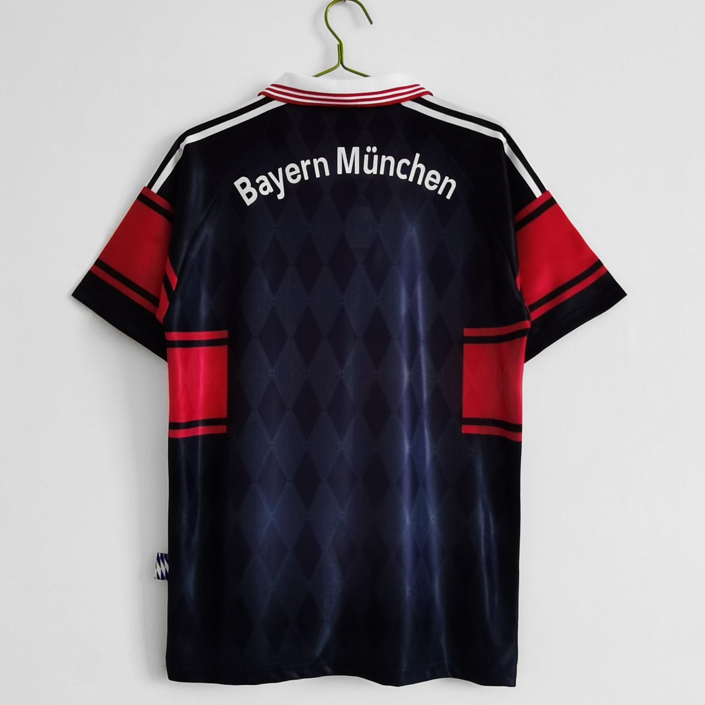 1997/1999 Bayern Munchen home kit