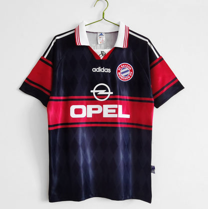 1997/1999 Bayern Munchen home kit